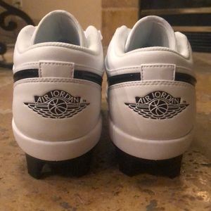 Air Jordan Softball cleats(M-9.5, W-11) BRAND NEW!